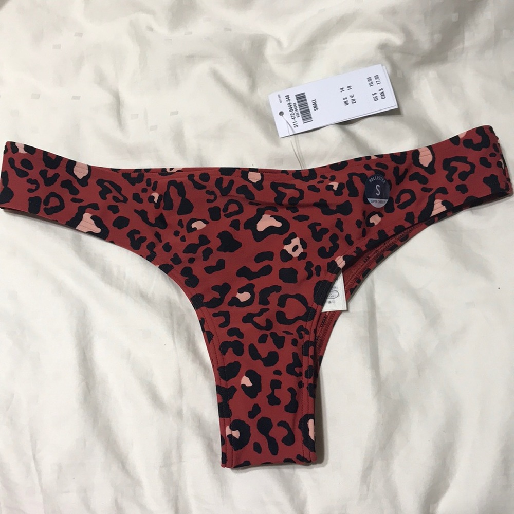 Hollister Super Cheeky Bikini Red Leopard SMALL